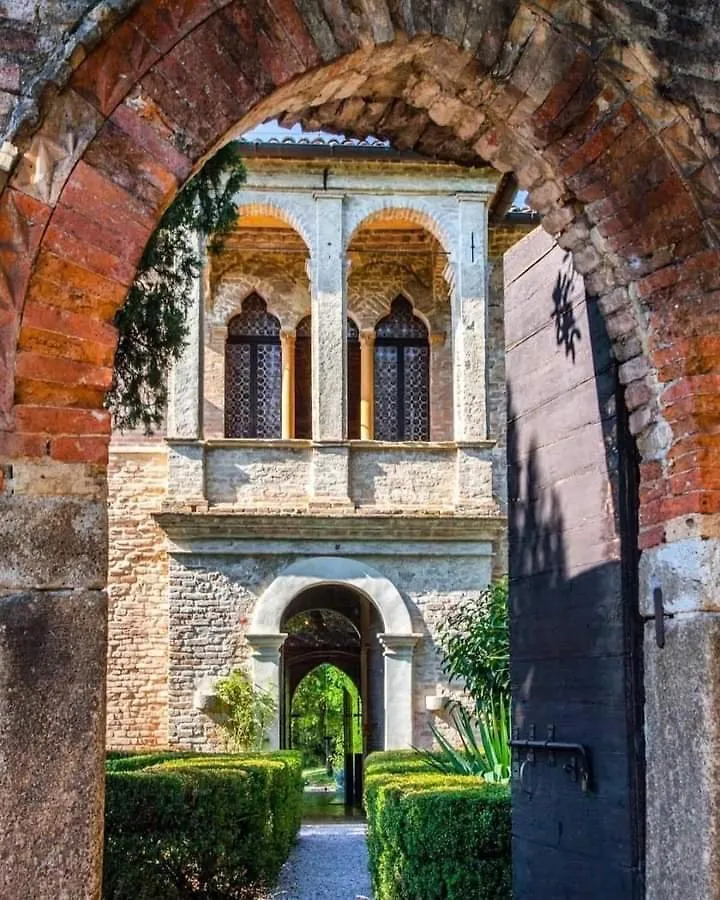 La Collina Del Poeta Villa Arqua Petrarca